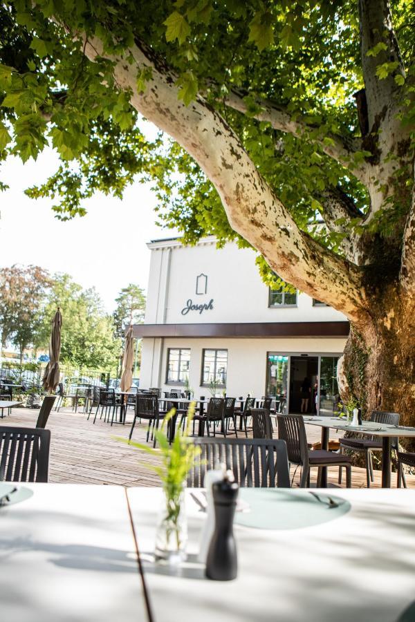 Hotel Restaurant Joseph Bruckneudorf Exteriör bild